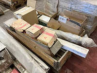 Grote partij diverse bouw- en bevestigingsmaterialen - afbeelding 9 van  29