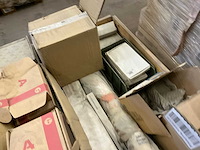 Grote partij diverse bouw- en bevestigingsmaterialen - afbeelding 13 van  29