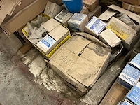 Grote partij diverse bouw- en bevestigingsmaterialen - afbeelding 9 van  37