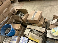 Grote partij diverse bouw- en bevestigingsmaterialen - afbeelding 10 van  37