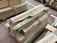 Grote partij diverse bouw- en bevestigingsmaterialen - afbeelding 4 van  19