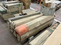 Grote partij diverse bouw- en bevestigingsmaterialen - afbeelding 6 van  19