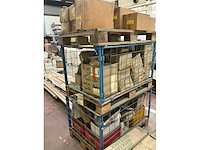 Grote partij diverse bouw- en bevestigingsmaterialen - afbeelding 8 van  19