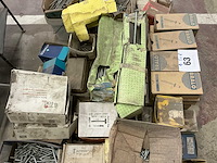 Grote partij diverse bouw- en bevestigingsmaterialen - afbeelding 14 van  19