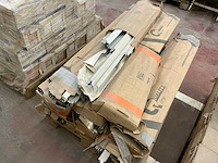 Grote partij diverse bouw- en bevestigingsmaterialen - afbeelding 4 van  24