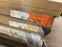 Grote partij diverse bouw- en bevestigingsmaterialen - afbeelding 5 van  24