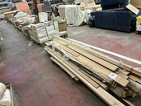 Grote partij diverse bouw- en bevestigingsmaterialen - afbeelding 1 van  24