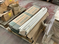 Grote partij diverse bouw- en bevestigingsmaterialen - afbeelding 13 van  24