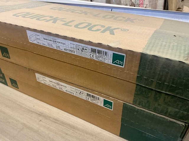 Grote partij diverse bouw- en bevestigingsmaterialen - afbeelding 15 van  24