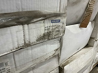 Grote partij diverse bouw- en bevestigingsmaterialen - afbeelding 22 van  24