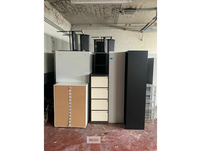 Grote partij diverse bureelkasten - afbeelding 1 van  3