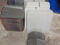 Grote partij diverse dakpannen - afbeelding 2 van  17