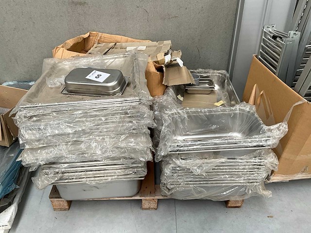 Grote partij diverse gastronormbak - afbeelding 1 van  1