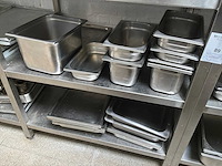 Grote partij diverse gastronormbakken - afbeelding 1 van  2