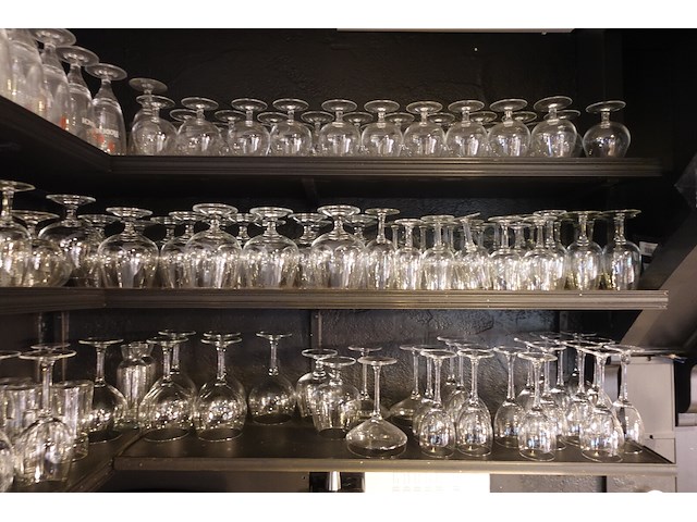 Grote partij diverse glazen - afbeelding 1 van  13