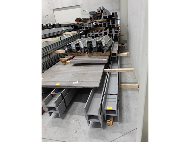Grote partij diverse h-balken - afbeelding 10 van  10