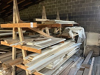 Grote partij diverse houten latten, planken en profielen - afbeelding 3 van  27