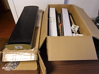 Grote partij diverse inhoud bureau - afbeelding 2 van  14