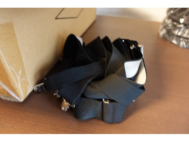 Grote partij diverse inhoud bureau - afbeelding 5 van  14