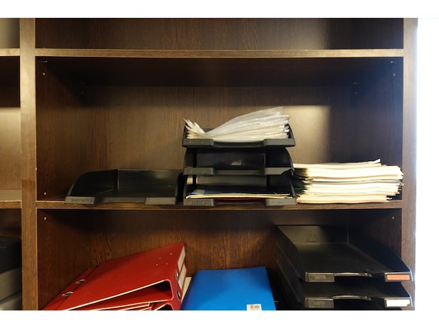 Grote partij diverse inhoud bureau - afbeelding 9 van  14