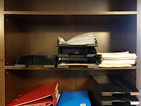 Grote partij diverse inhoud bureau - afbeelding 9 van  14