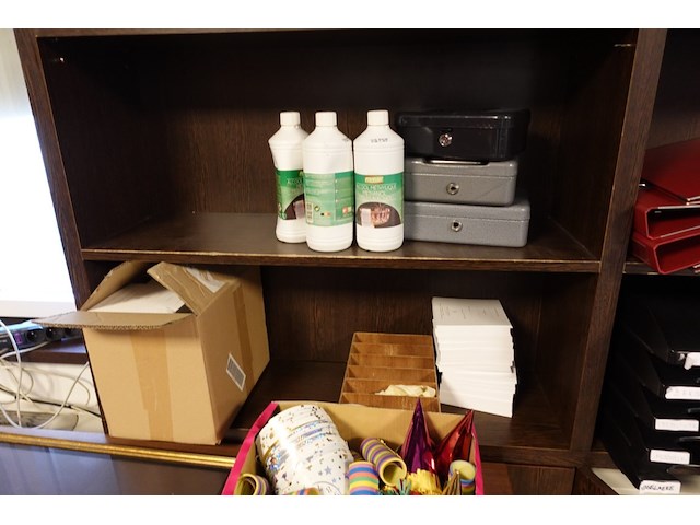 Grote partij diverse inhoud bureau - afbeelding 11 van  14
