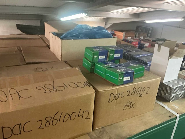 Grote partij diverse lagers - afbeelding 4 van  14