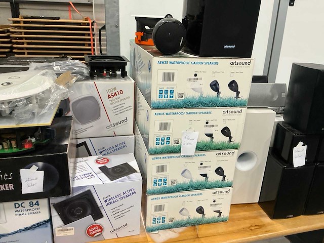 Grote partij diverse luidsprekers en versterkers - afbeelding 3 van  7