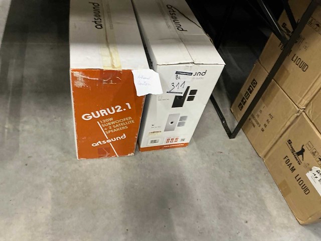 Grote partij diverse luidsprekers en versterkers - afbeelding 7 van  7