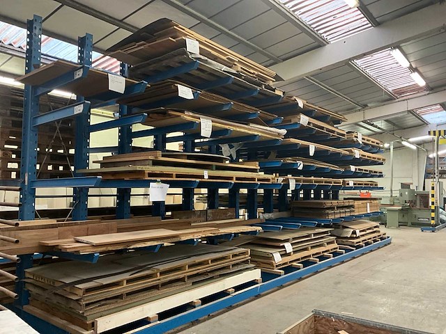 Grote partij diverse massief en plaatmateriaal - afbeelding 6 van  13