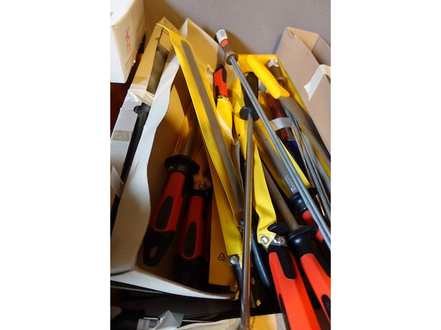 Grote partij diverse messen en toebehoren - afbeelding 2 van  14