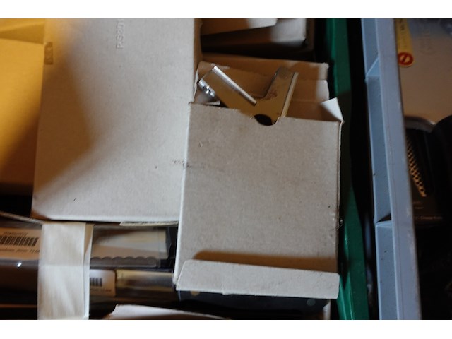 Grote partij diverse messen en toebehoren - afbeelding 4 van  14