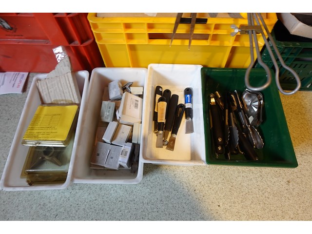 Grote partij diverse messen en toebehoren - afbeelding 11 van  14