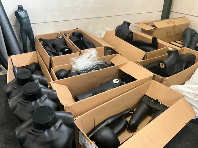 Grote partij diverse paspoppen - afbeelding 5 van  24