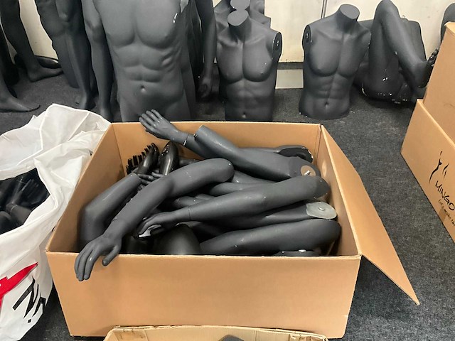 Grote partij diverse paspoppen - afbeelding 23 van  24