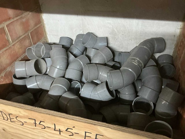 Grote partij diverse pvc koppelstukken - afbeelding 18 van  43