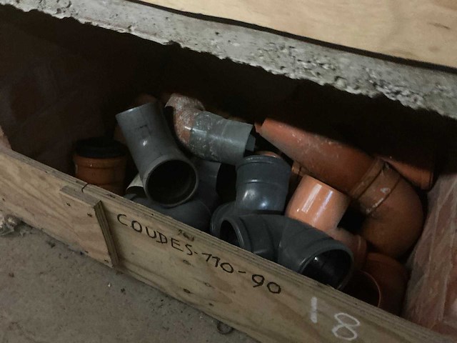 Grote partij diverse pvc koppelstukken - afbeelding 20 van  43