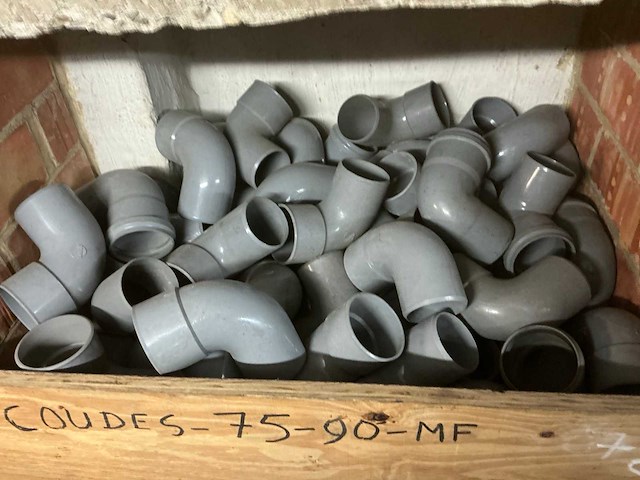 Grote partij diverse pvc koppelstukken - afbeelding 24 van  43