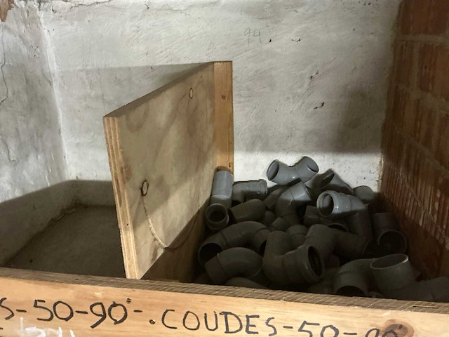 Grote partij diverse pvc koppelstukken - afbeelding 37 van  43