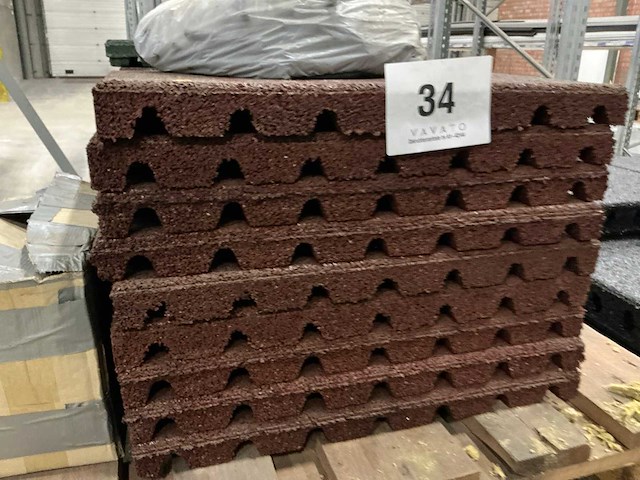 Grote partij diverse rubberen tegels - afbeelding 7 van  10