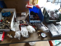 Grote partij diverse sanitairsaccessoires - afbeelding 1 van  15