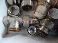 Grote partij diverse sanitairsaccessoires - afbeelding 9 van  15