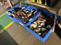 Grote partij diverse stekkers - afbeelding 1 van  9