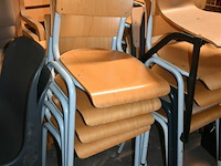Grote partij diverse stoelen - afbeelding 2 van  8