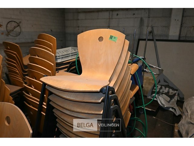 Grote partij diverse stoelen - afbeelding 5 van  8