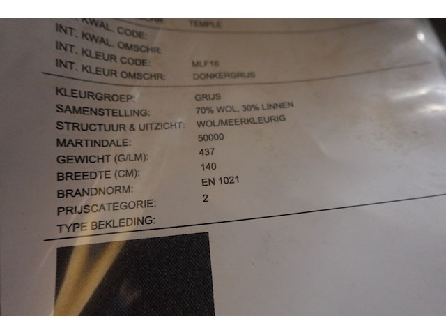 Grote partij diverse stoffen op rol - afbeelding 2 van  22