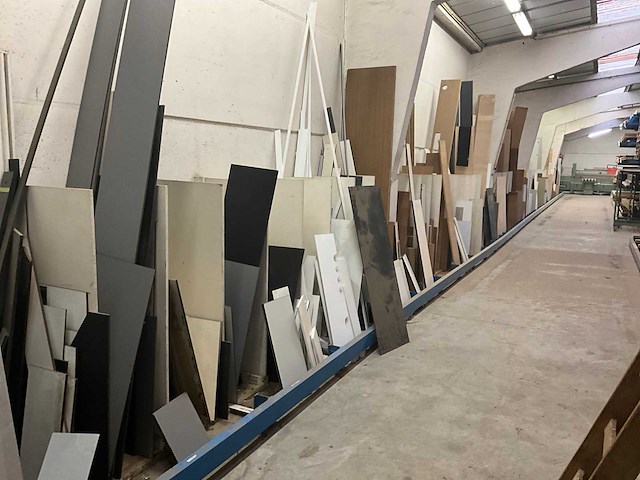 Grote partij diverse versneden plaatmateriaal - afbeelding 2 van  6