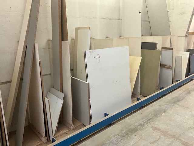 Grote partij diverse versneden plaatmateriaal - afbeelding 6 van  6