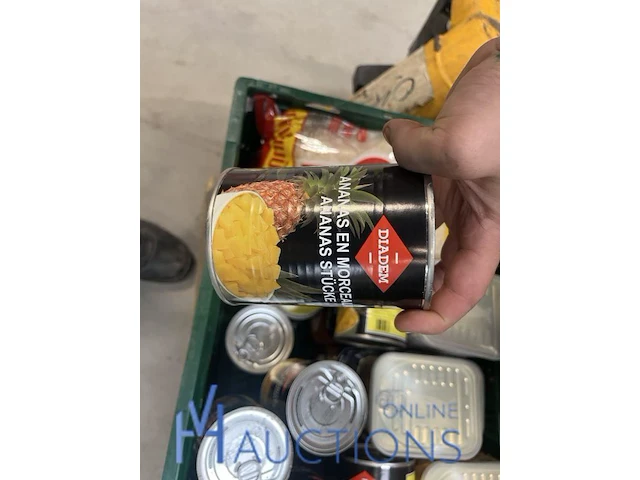 Grote partij diverse voedingswaren - afbeelding 8 van  26