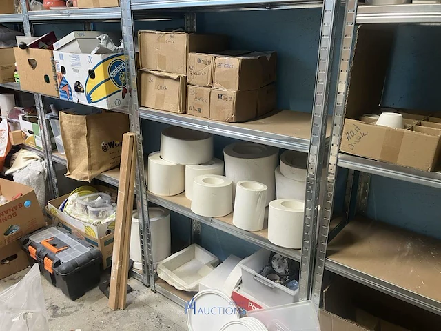 Grote partij diversen bestaande uit 15 diverse alu opbergrekken waaronder, diverse decoratiestukken, lamp, multiplex planken, diverse potten, tassen, knutselgerei, pvc geredschapskoffer, pvc emmers, klei, enzovoort - afbeelding 7 van  24